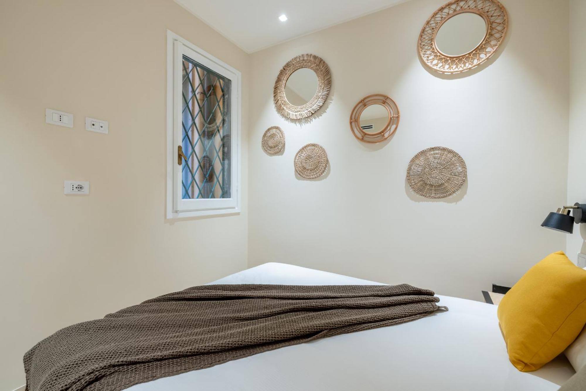 Charming 3 Bedroom Apartment In The Historic Center Rome Exterior photo